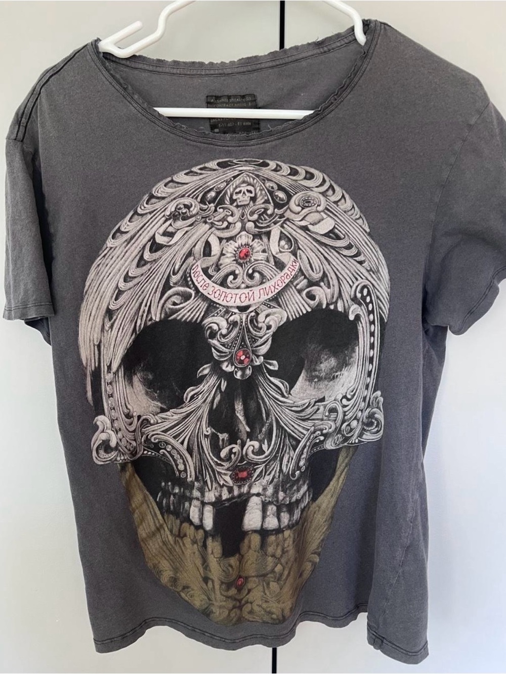 All Saints Gray Short-Sleeve Skull Graphic Tee with Red Jewel Accents